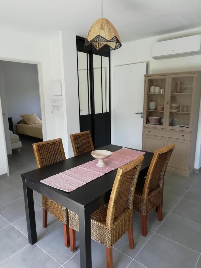 Charmante Maison Neuve Au Lac D'우르탱 외부 사진
